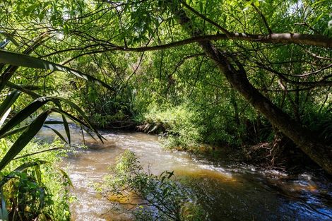 Photo of property in 126 Turitea Road, Fitzherbert, Palmerston North, 4472