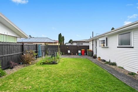 Photo of property in 19 Sandwich Road, St Andrews, Hamilton, 3200