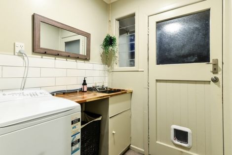 Photo of property in 43b Tuhikaramea Road, Dinsdale, Hamilton, 3204