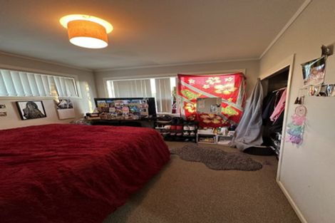 Photo of property in 6 Minton Place, Manurewa, Auckland, 2102