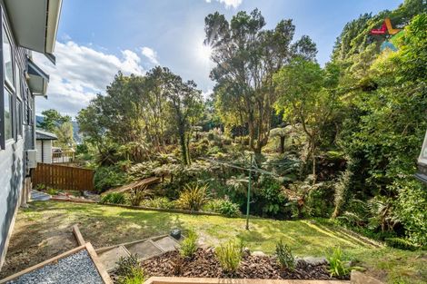 Photo of property in 129 Manuka Street, Stokes Valley, Lower Hutt, 5019
