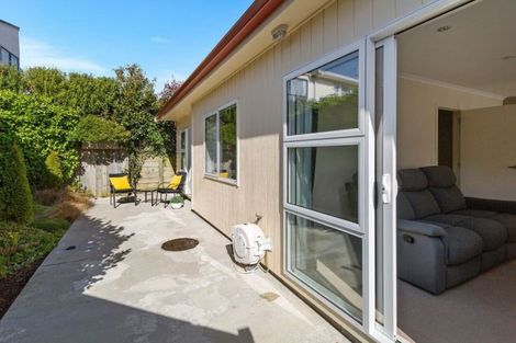 Photo of property in 29a Turville Crescent, Newlands, Wellington, 6037