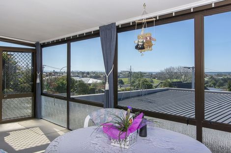 Photo of property in 21b Seaview Road, Otumoetai, Tauranga, 3110