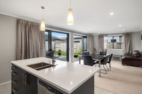 Photo of property in 22 Piata Street, Papamoa Beach, Papamoa, 3118