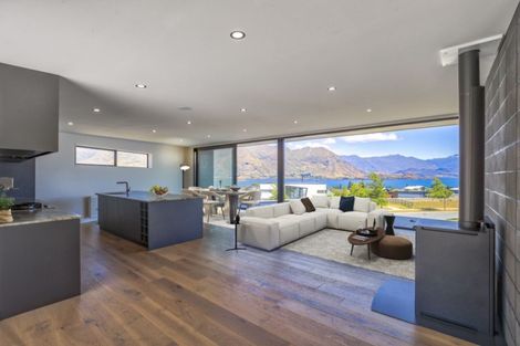 Photo of property in 58 Forest Heights, Wanaka, 9305