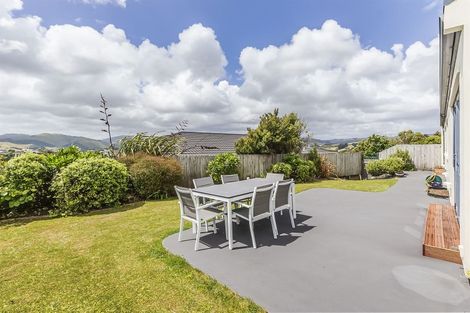 Photo of property in 28c James Cook Drive, Whitby, Porirua, 5024