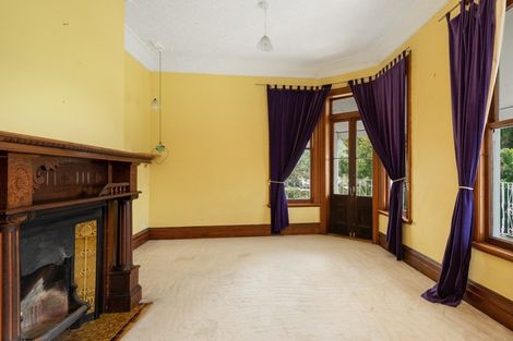 Photo of property in 123 Wellington Street, Picton, 7220