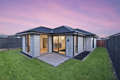 Photo of property in 19 Bamber Crescent, Halswell, Christchurch, 8025