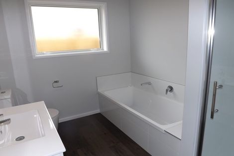 Photo of property in 4 Gold Lane, Papamoa, 3118