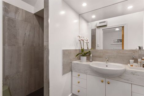 Photo of property in 52 Office Road, Merivale, Christchurch, 8014