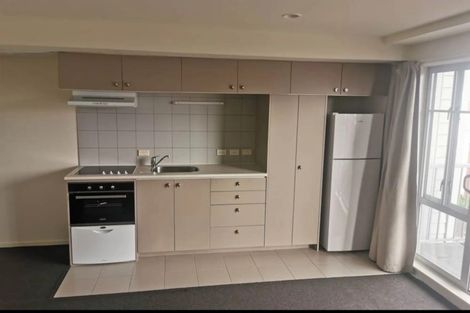 Photo of property in 3 Keystone Avenue, Mount Roskill, Auckland, 1041