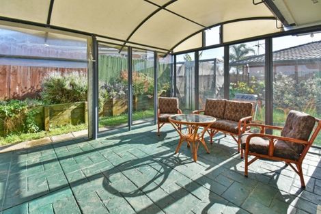 Photo of property in 5 Footwide Place, Weymouth, Auckland, 2103