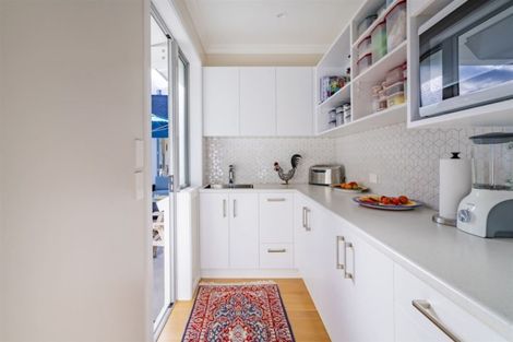 Photo of property in 15 Waitotara Way, Whitianga, 3510