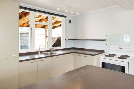 Photo of property in 26 Pratt Avenue, Foxton Beach, Foxton, 4815