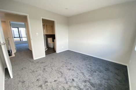Photo of property in 3c Westall Road, New Lynn, Auckland, 0600