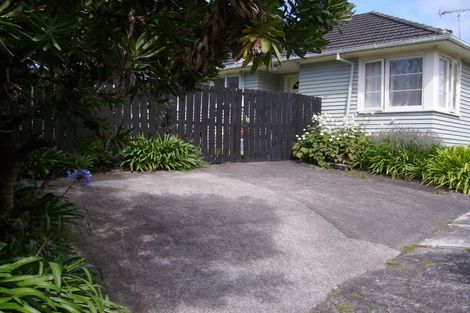 Photo of property in 1/72 Nikau Street, New Lynn, Auckland, 0600