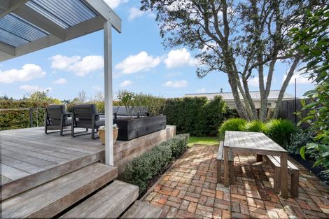 Photo of property in 236 Birkdale Road, Birkdale, Auckland, 0626