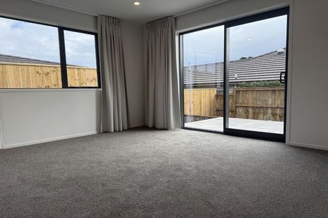Photo of property in 452a Saint Aubyn Street, Moturoa, New Plymouth, 4310