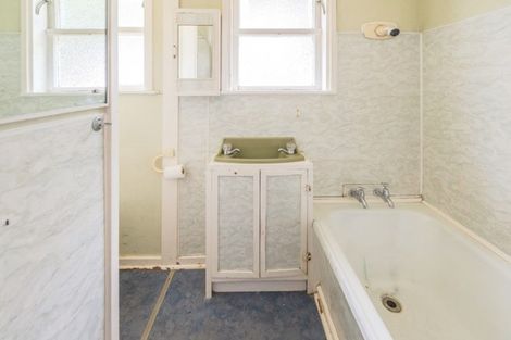 Photo of property in 38 Harper Street, Gonville, Whanganui, 4501