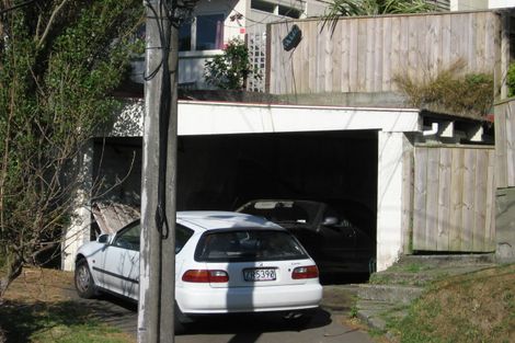 Photo of property in 59 Farnham Street, Mornington, Wellington, 6021