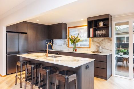 Photo of property in 23 Saint Albans Avenue, Hokowhitu, Palmerston North, 4410