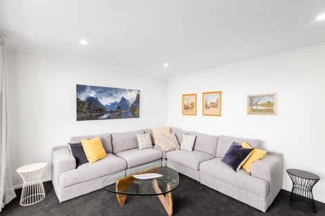 Photo of property in 15 Holmes Hanover Lane, Halswell, Christchurch, 8025