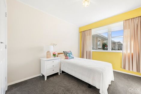 Photo of property in 8/238 Muritai Road, Eastbourne, Lower Hutt, 5013