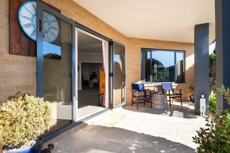 Photo of property in 14 Meissner Road, Havelock North, 4130