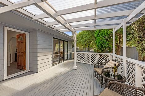 Photo of property in 37 Gosford Drive, Botany Downs, Auckland, 2010