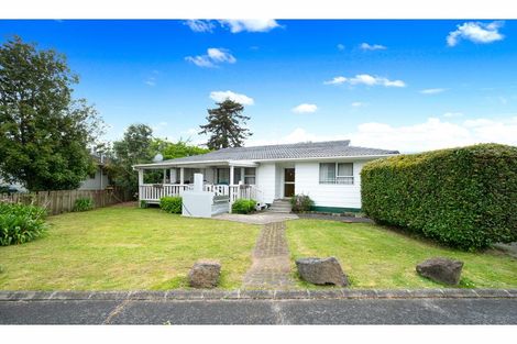 Photo of property in 97 Bruce Mclaren Road, Henderson, Auckland, 0612