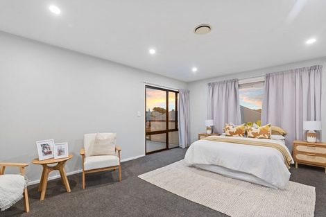 Photo of property in 15 Abingdon Court, Avonhead, Christchurch, 8042