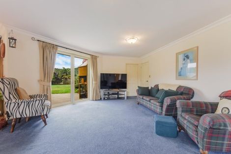 Photo of property in 12 Glentui Place, Waikawa, Picton, 7220