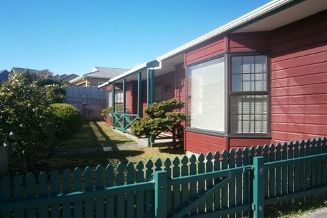 Photo of property in 66 Frobisher Street, Island Bay, Wellington, 6023