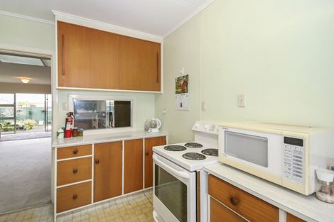 Photo of property in 2/40 Barriball Street, Fitzroy, New Plymouth, 4312