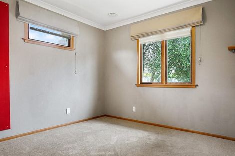 Photo of property in 307 Shakespeare Street, Leamington, Cambridge, 3432