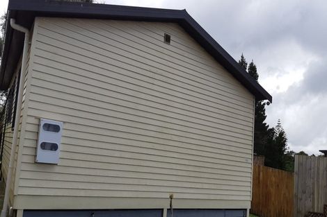Photo of property in 28 Miriam Corban Heights, Henderson, Auckland, 0612