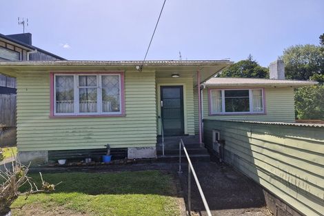 Photo of property in 17a Pembroke Street, Westown, New Plymouth, 4310