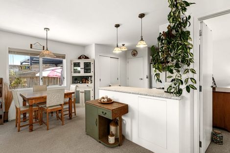 Photo of property in 11 Kamahi Crescent, Papamoa Beach, Papamoa, 3118