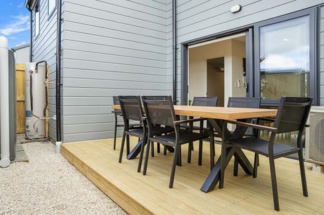Photo of property in 28a Mckinstry Avenue, Mangere East, Auckland, 2024