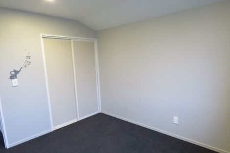 Photo of property in 28 Dinton Street, Russley, Christchurch, 8042