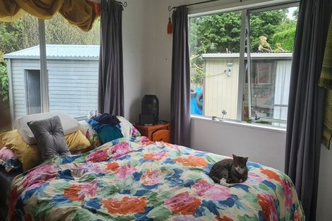 Photo of property in 72 Woodward Street East, Featherston, 5710