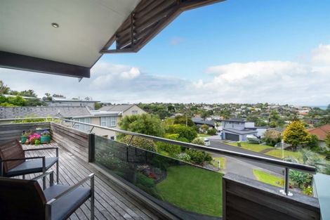 Photo of property in 43 Aotearoa Terrace, Murrays Bay, Auckland, 0630