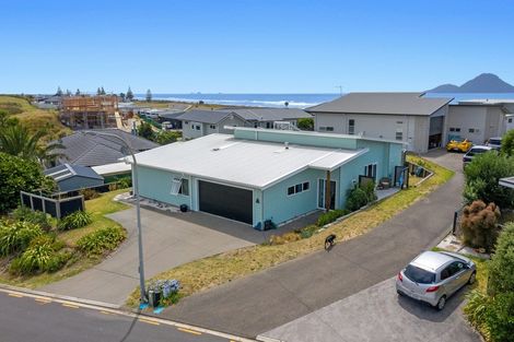 Photo of property in 32a Ohuirehe Road, Coastlands, Whakatane, 3120