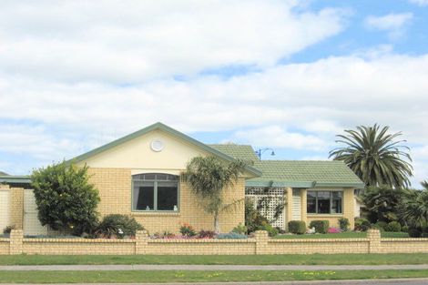 Photo of property in 1 Cayman Key, Papamoa Beach, Papamoa, 3118