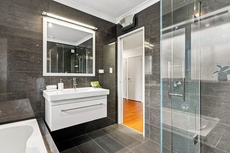 Photo of property in 30 Mokihi Gardens, Hillmorton, Christchurch, 8024