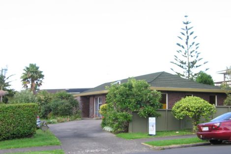 Photo of property in 129 Glenmore Road, Sunnyhills, Auckland, 2010