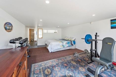 Photo of property in 34 Pitau Road, Mount Maunganui, 3116