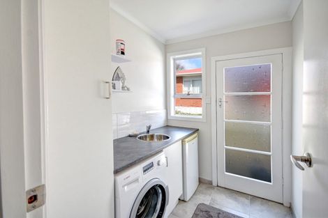 Photo of property in 37 Duckworth Street, Andersons Bay, Dunedin, 9013