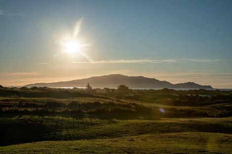 Photo of property in 155 Paetawa Road, Peka Peka, Waikanae, 5391