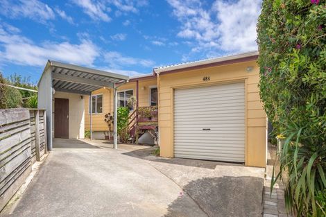 Photo of property in 48a Collins Avenue, Tawa, Wellington, 5028